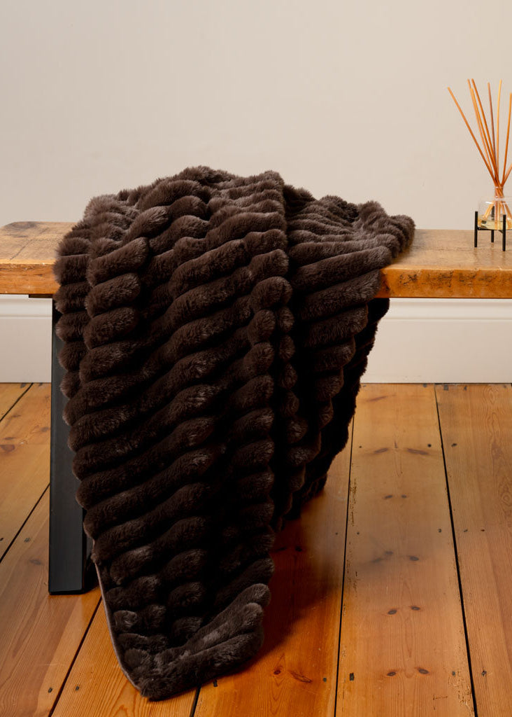 Luxury Ribbed Faux Fur Blanket | Super Soft Plush Throw