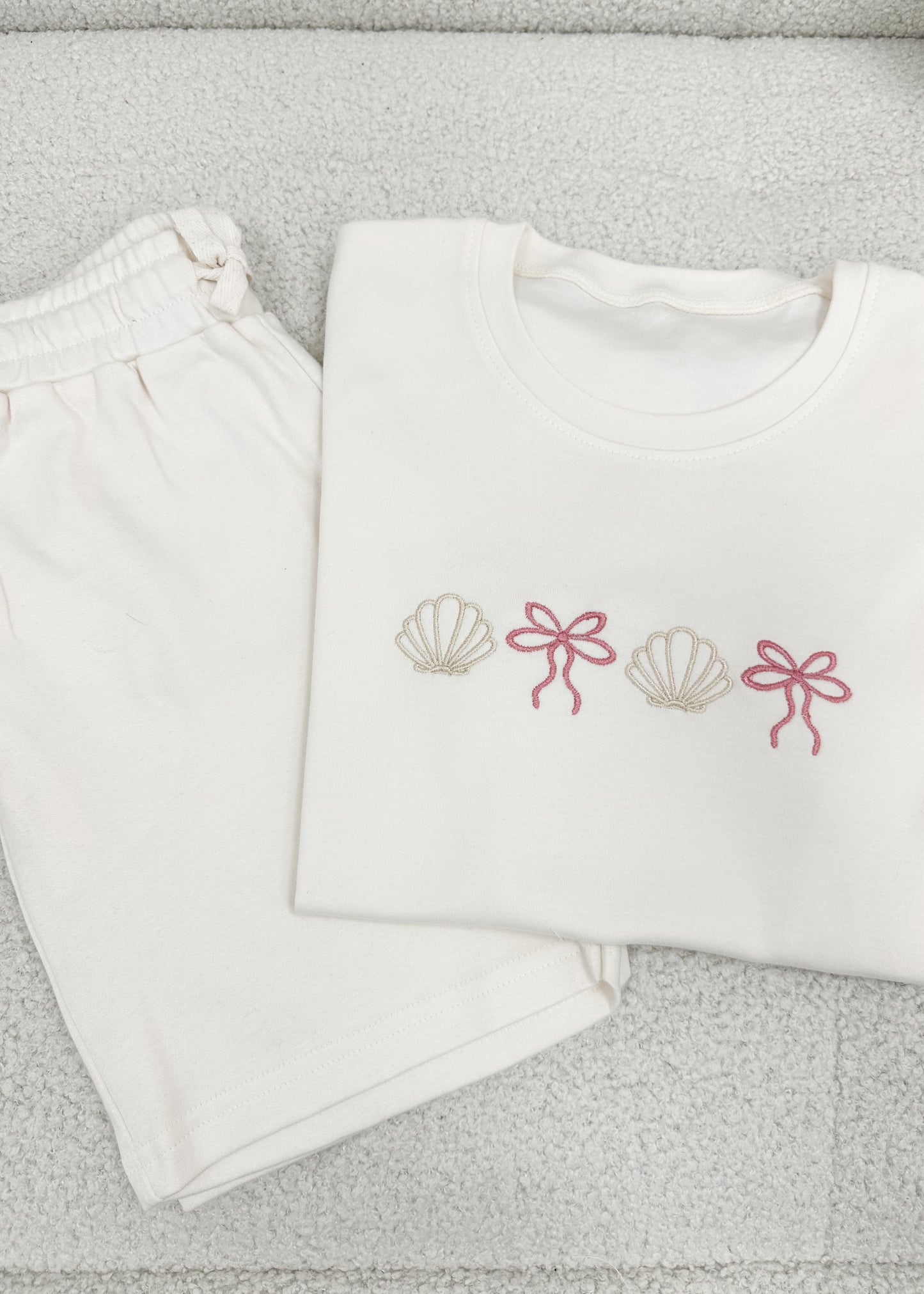 Shells & Bows Set